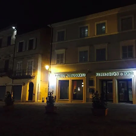 Hotel Pellegrino E Pace Loreto