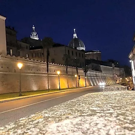 Pellegrino E Pace 2* Loreto