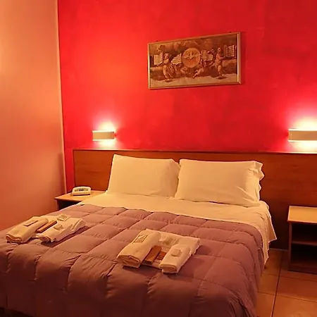 Pellegrino E Pace Hotell Loreto