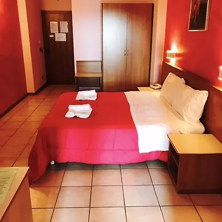 Hotel Pellegrino E Pace 2*