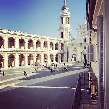 Pellegrino E Pace 2* Loreto